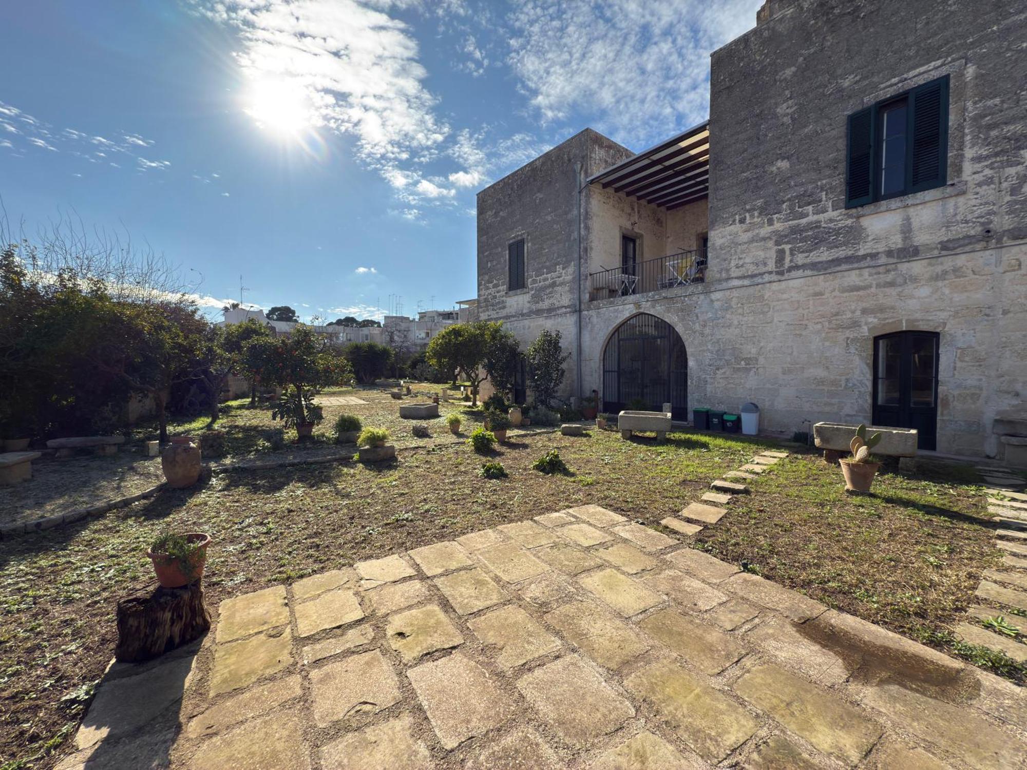Residenza Storica Parco Lanoce Poggiardo Exterior foto